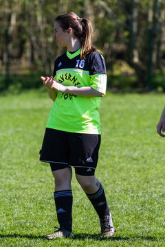 Bild 64 - Frauen SV Frisia 03 Risum Lindholm - Heider SV : Ergebnis: 8:0
